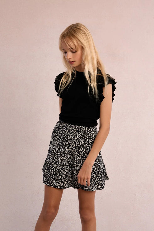 FLUTTER KNIT TEE