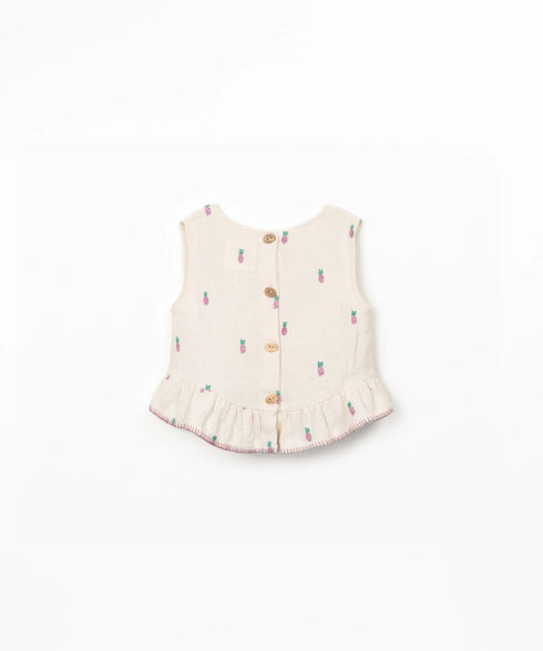 EMB RUFFLE TOP